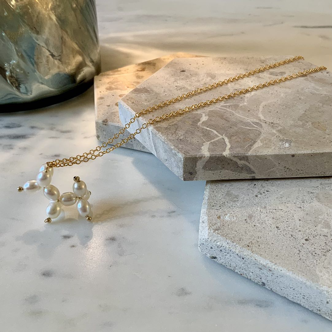 Balloon Dog - Balloon Dog Natural Pearl 14K Gold Filled Necklace